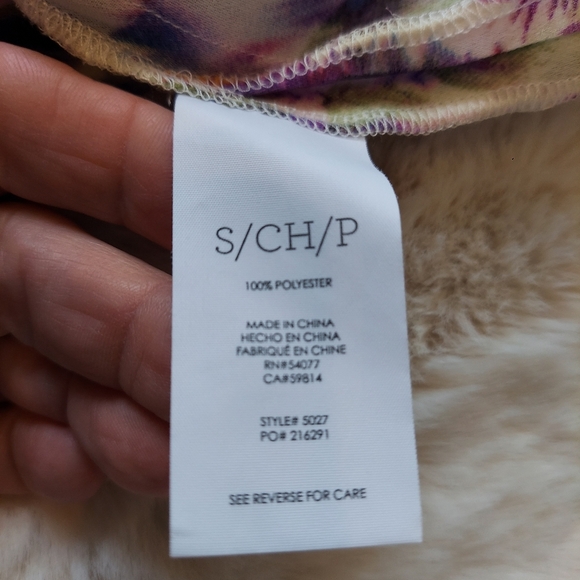 Cabi Feather Print V Neck Blouse Top with Cap Sleeve Sz S - Picture 14 of 15